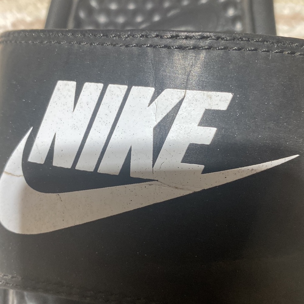 Nike Slides Black Youth​​​ - Picture 6 of 7